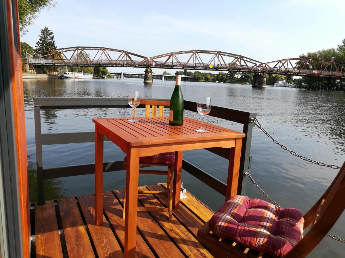 Gaestehaus Schloss Plaue Бранденбург Екстериор снимка