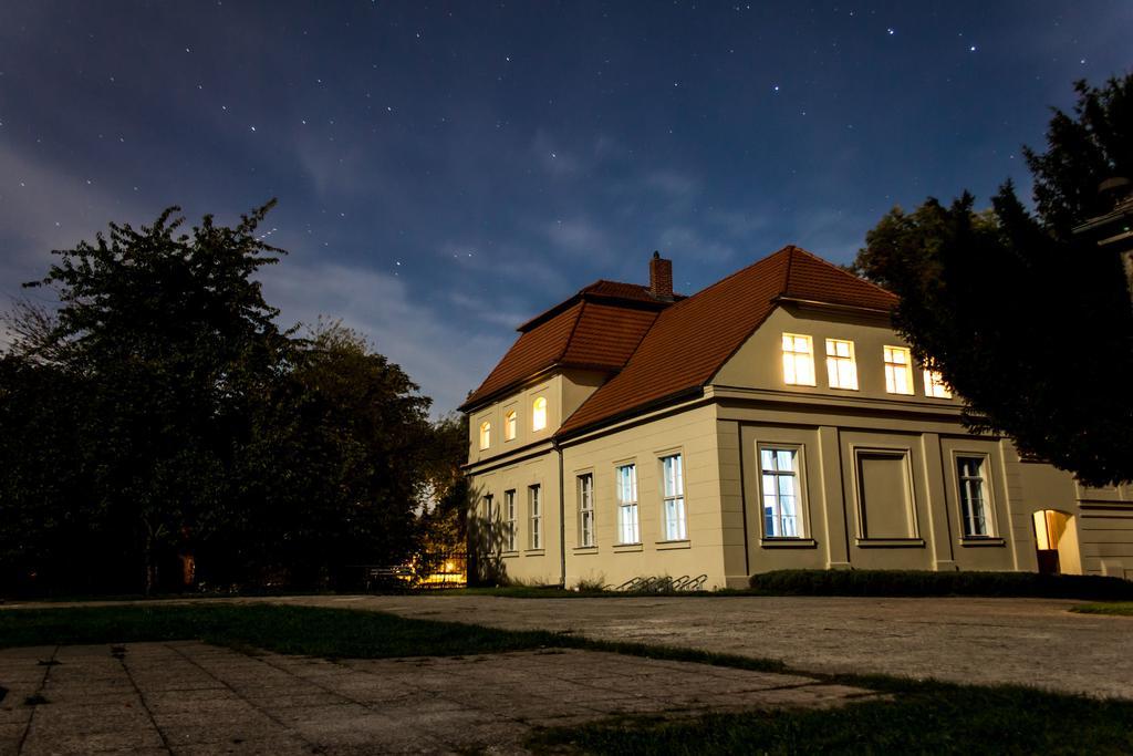 Gaestehaus Schloss Plaue Бранденбург Екстериор снимка